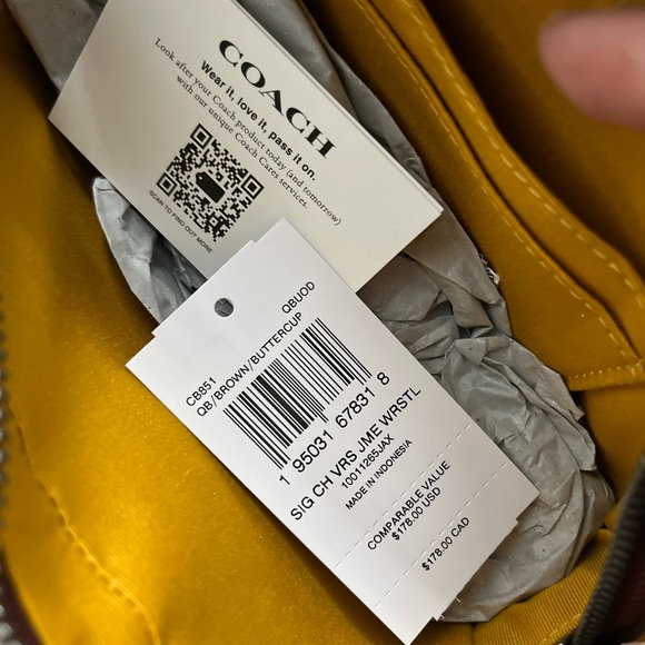 Coach Jamie Wristlet In Signature Canvas With Varsity Motif - Picture 5 of 7